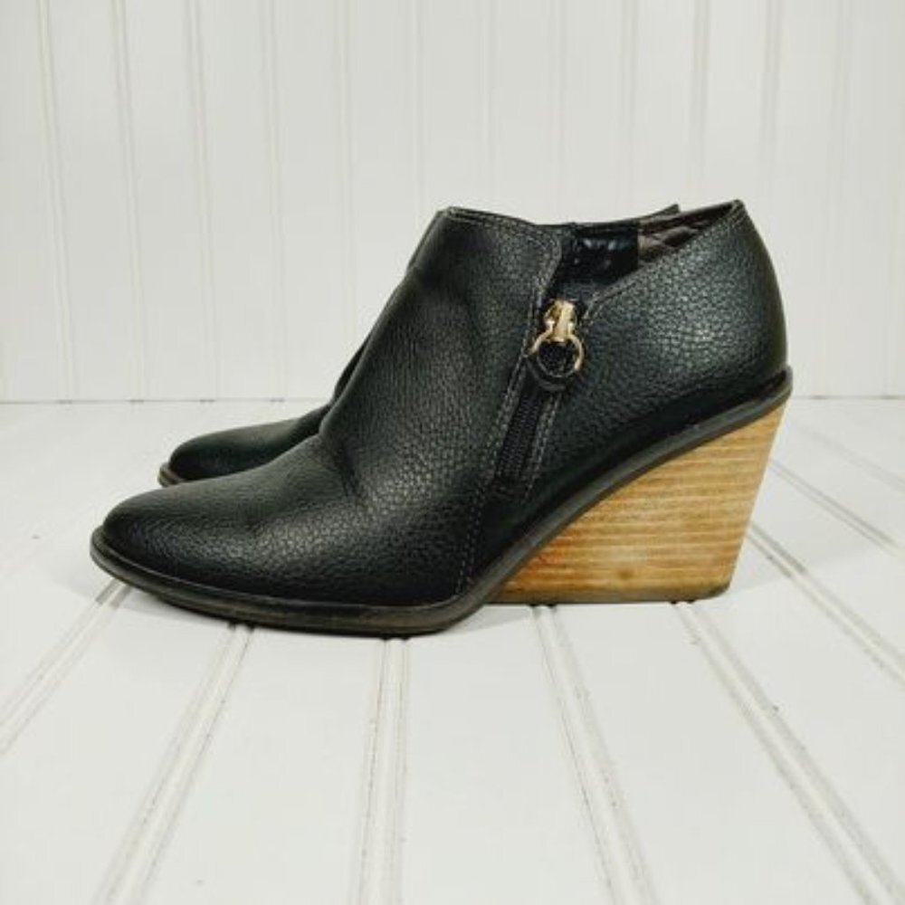 Dr. Scholl's Black Ankle Booties with Tan Wedge